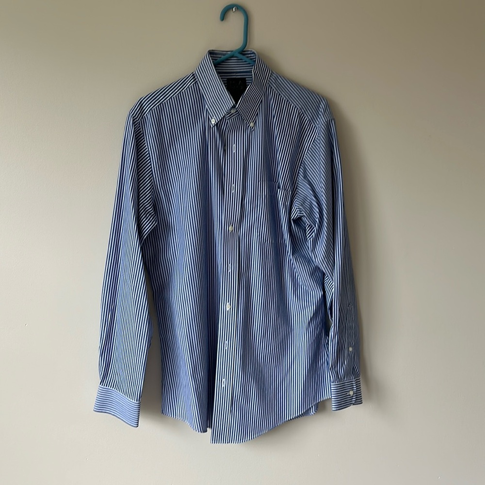 Men’s Jos A Bank button down. 15 x 34 tailored fit. Like new